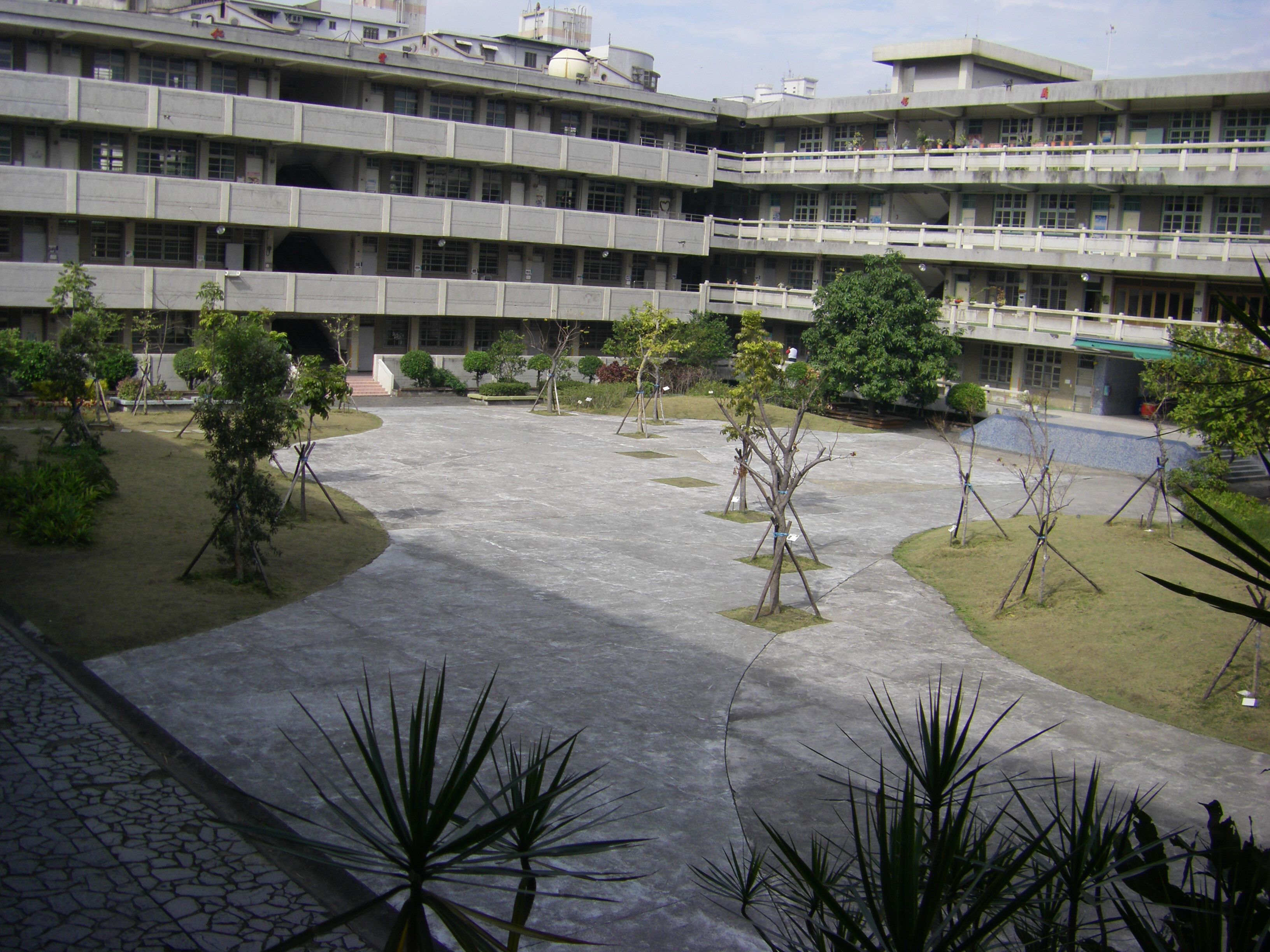 01.jpg